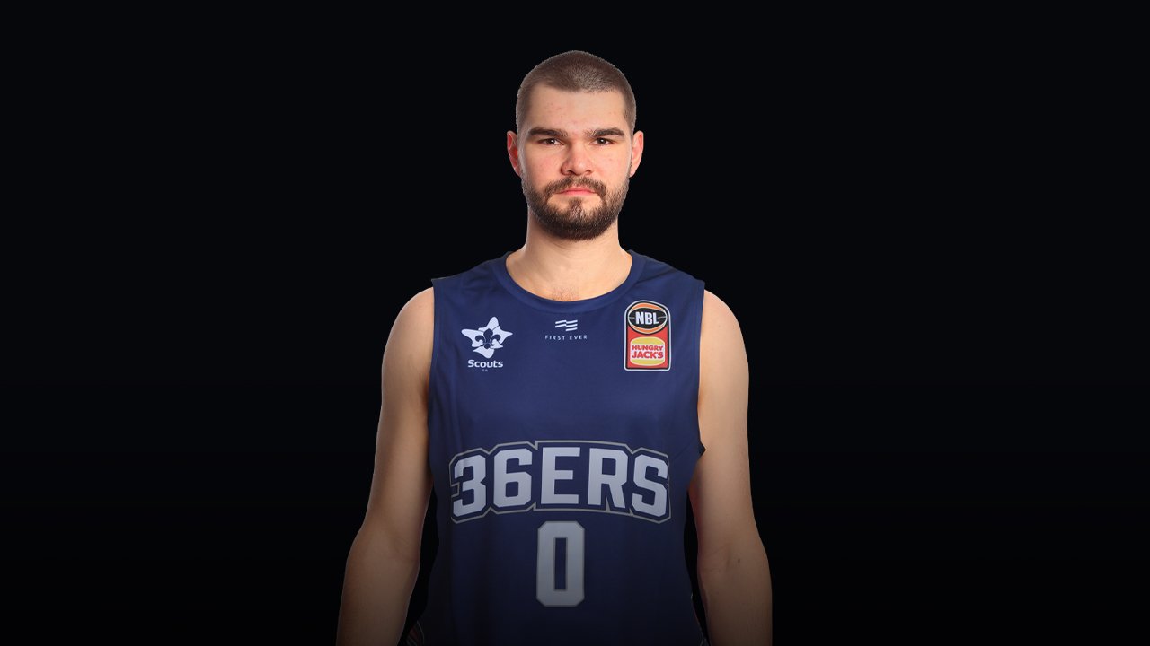 Sixers Sign Isaac Humphries